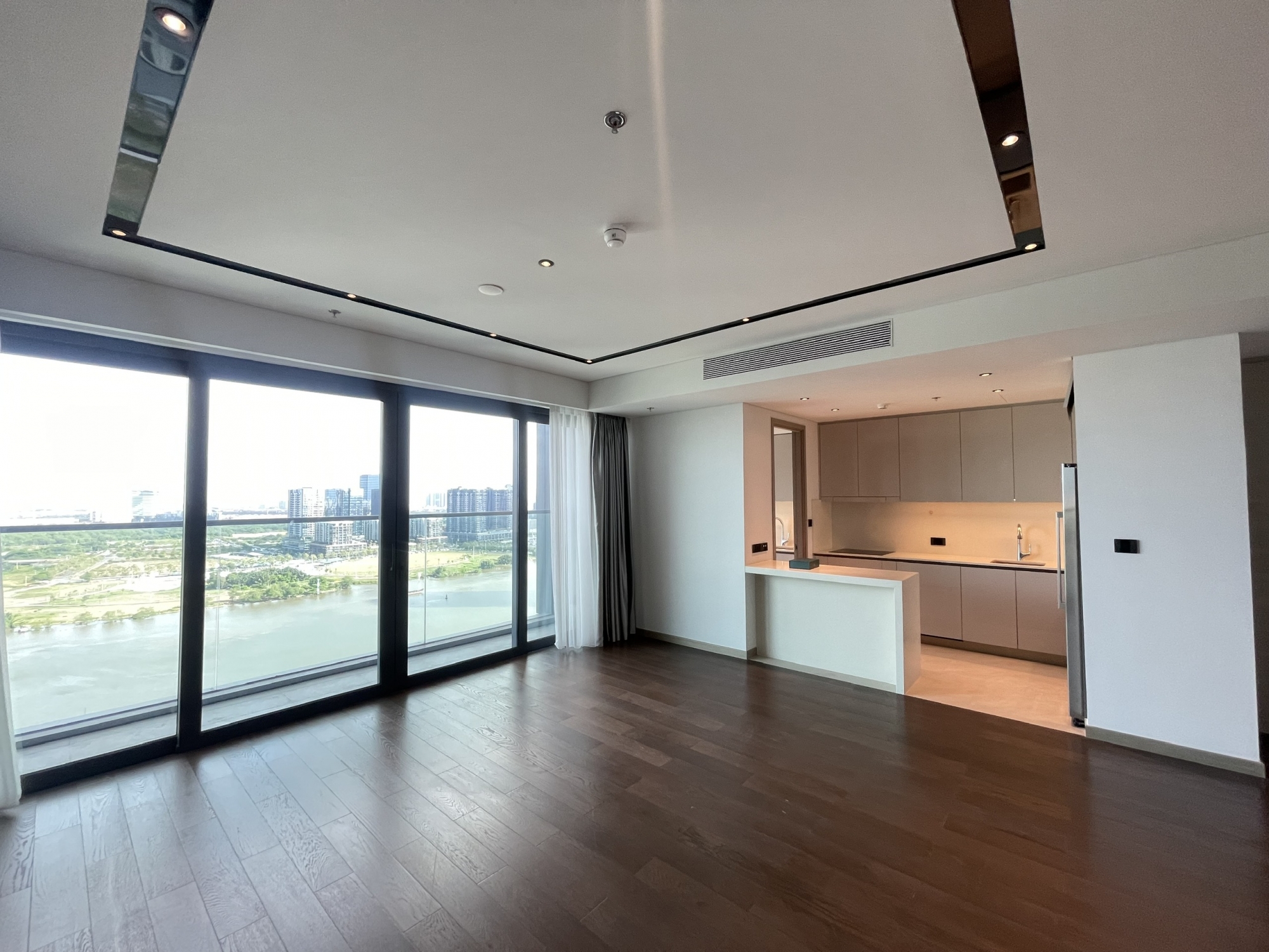 Grand Marina Saigon 3 bedroom apartment for rent with basic interiors and panoramic river view