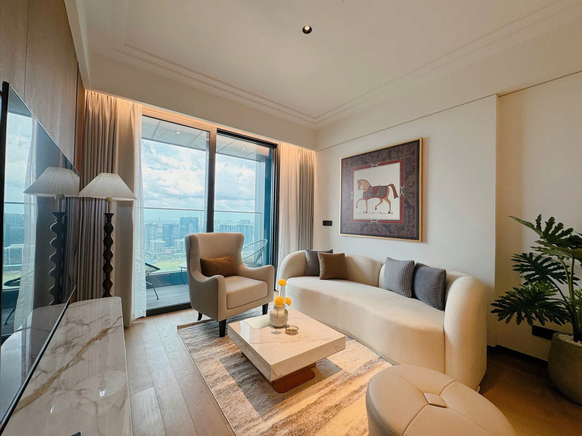 Premium 1 bedroom residence with an efficient layout and open District 1 views for rent at Grand Marina Saigon