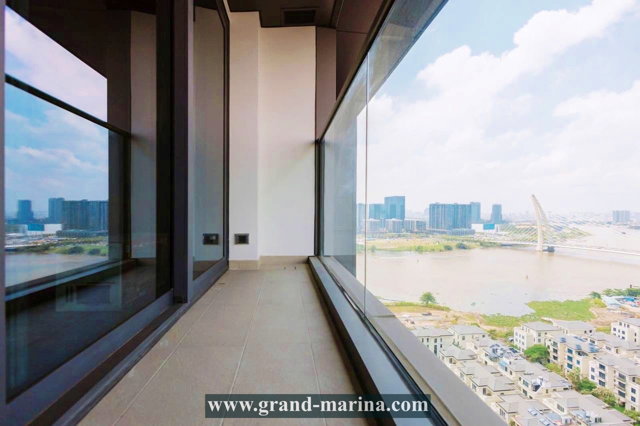 Cho thuê căn hộ Grand Marina 2 phòng ngủ - ít nội thất - giá tốt